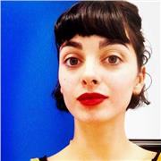 Insegnante di Storia dell'arte, disegno (arte in generale) e inglese, laureata all'Accademia di Venezia disponibile a Venezia.
Sono disponibile per accompagnare il candidato nello studio di altre materie se necessario, per esempio italiano e storia